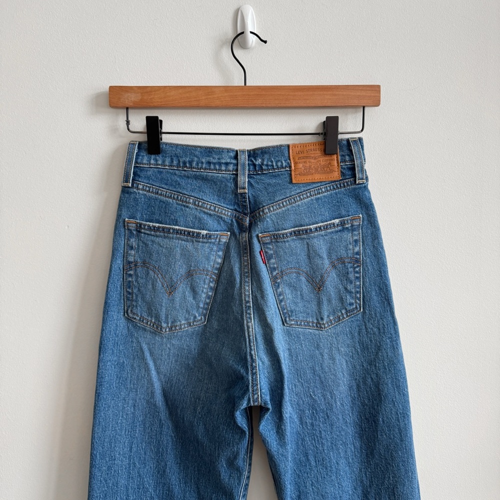 🏷️ SOLD • LEVI’S • Ribcage Straight Ankle Jean in Jive Swing • 26 - Picture 8 of 12